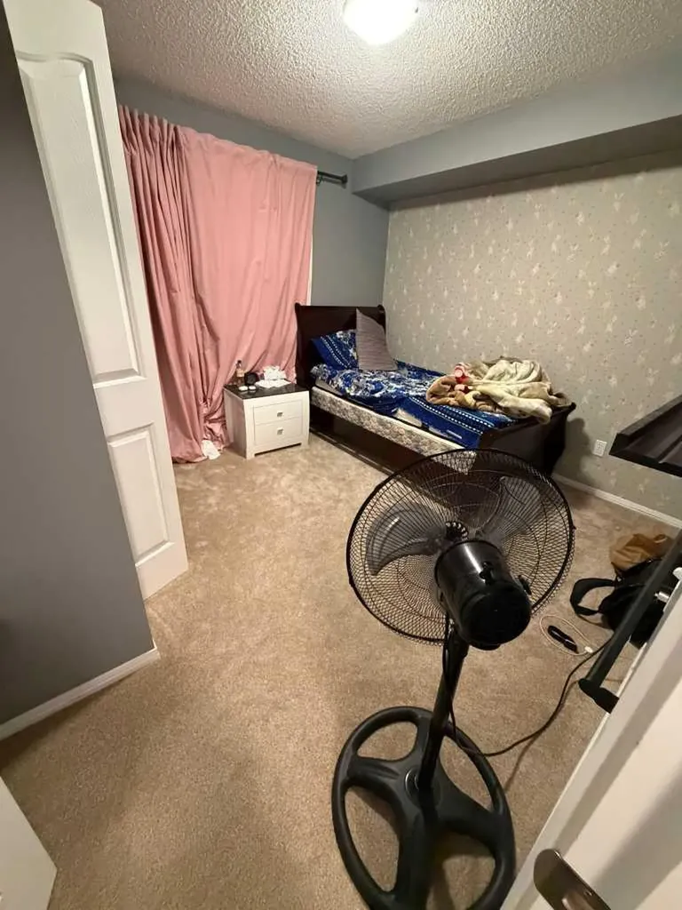 60 Panatella Street NW Calgary AB T3K0M3