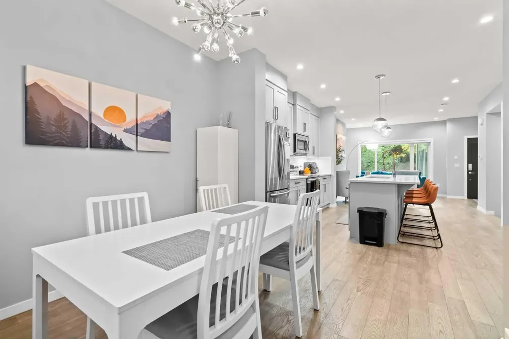 3304 2 Street NE Calgary AB T2E 3H3