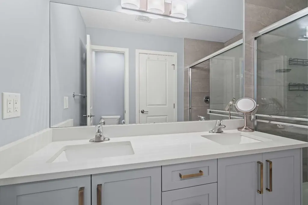 3304 2 Street NE Calgary AB T2E 3H3