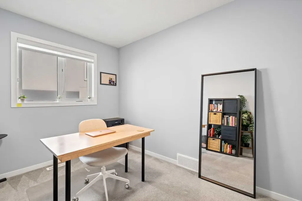 3304 2 Street NE Calgary AB T2E 3H3