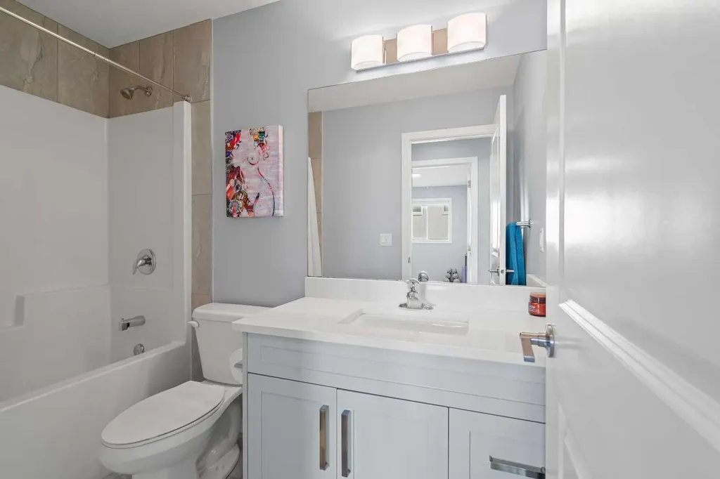 3304 2 Street NE Calgary AB T2E 3H3