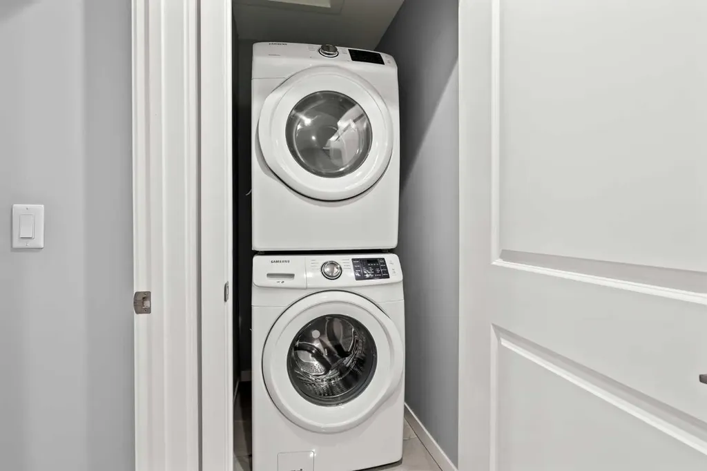 3304 2 Street NE Calgary AB T2E 3H3