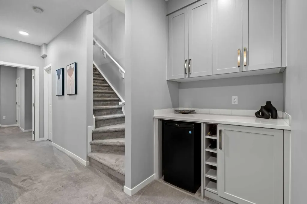 3304 2 Street NE Calgary AB T2E 3H3