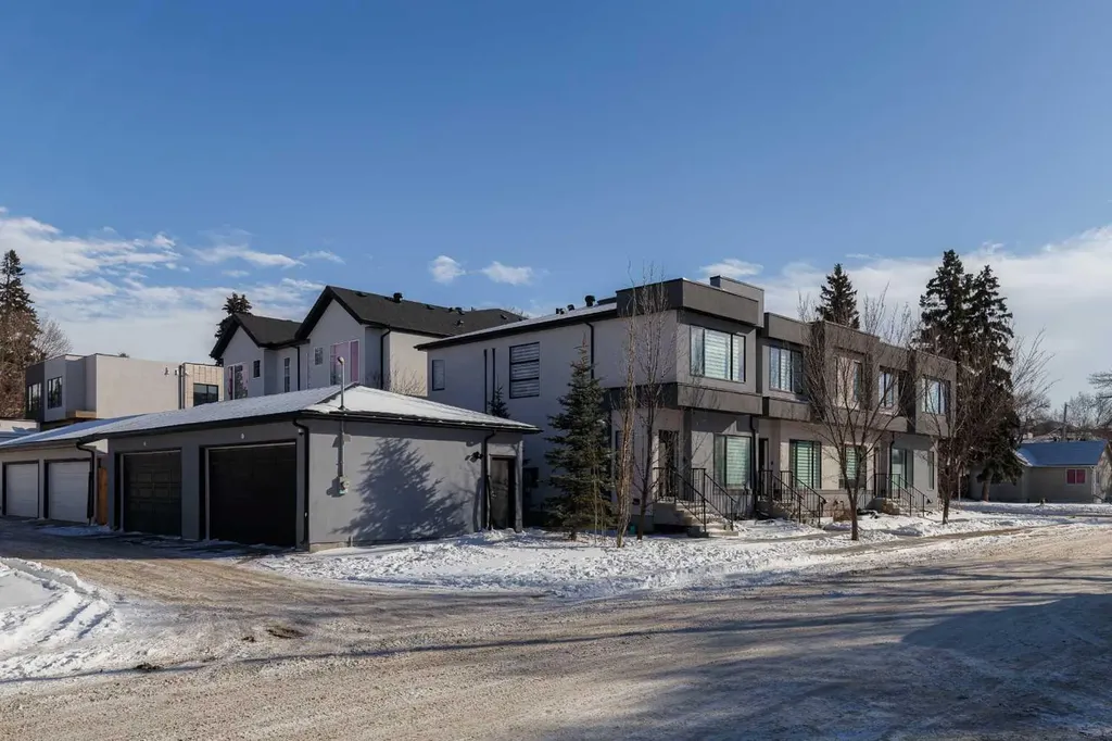 3304 2 Street NE Calgary AB T2E 3H3