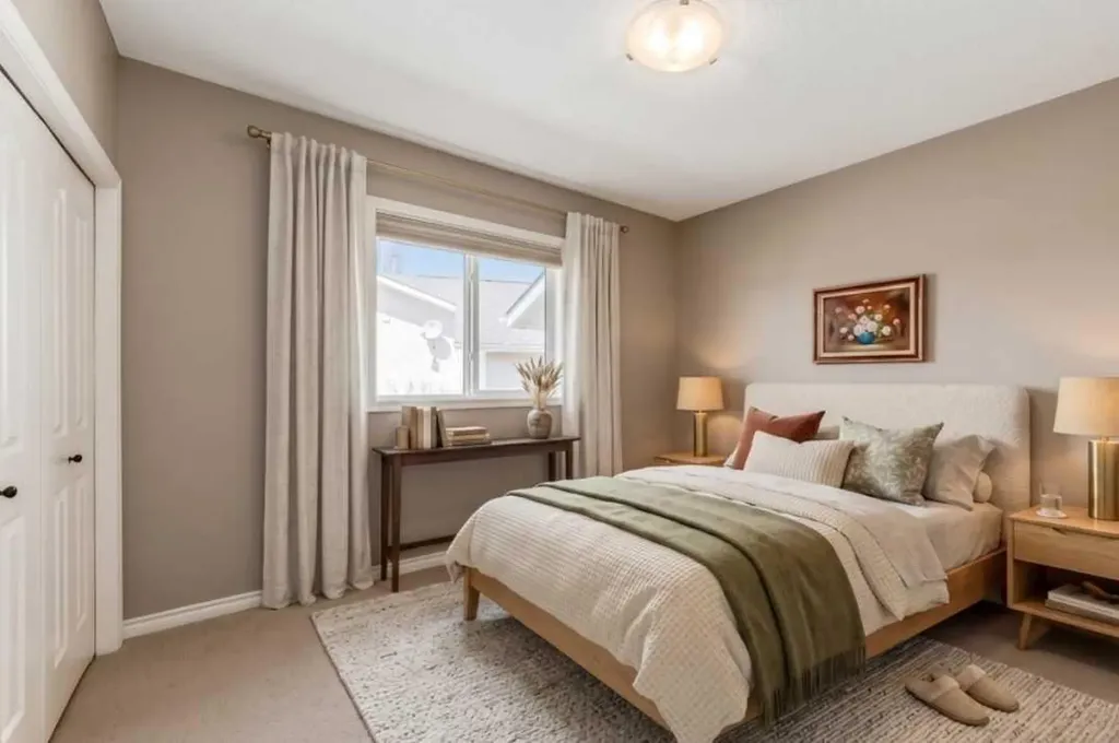 8 Filbert Close Sylvan Lake AB T4S 2L2