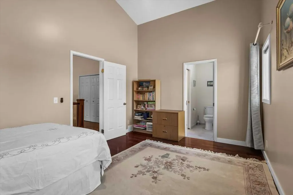 22 Varsity Estates Close NW Calgary AB T3B5J2