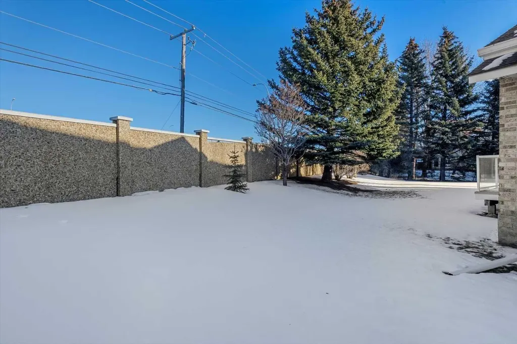 22 Varsity Estates Close NW Calgary AB T3B5J2