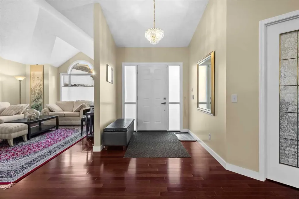 22 Varsity Estates Close NW Calgary AB T3B5J2