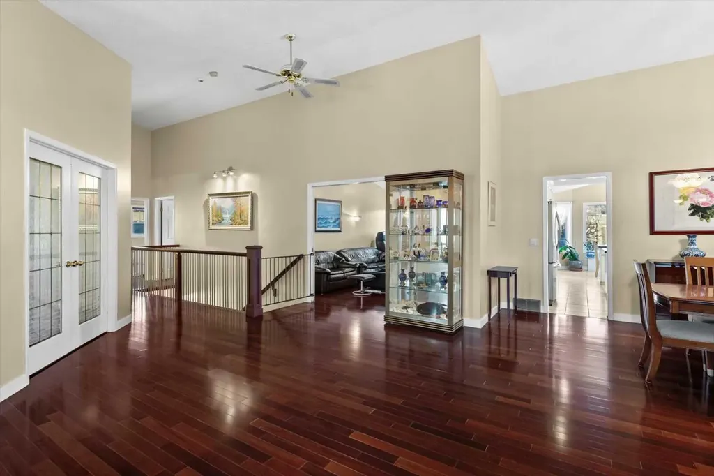 22 Varsity Estates Close NW Calgary AB T3B5J2