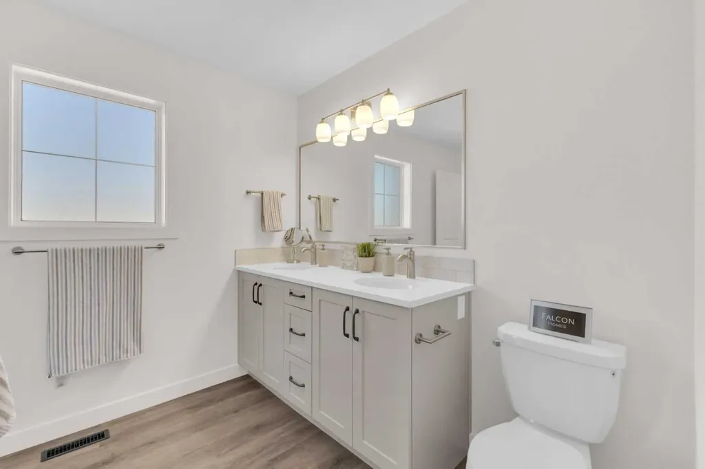 130 Norseman Close Penhold AB T0M 1R0
