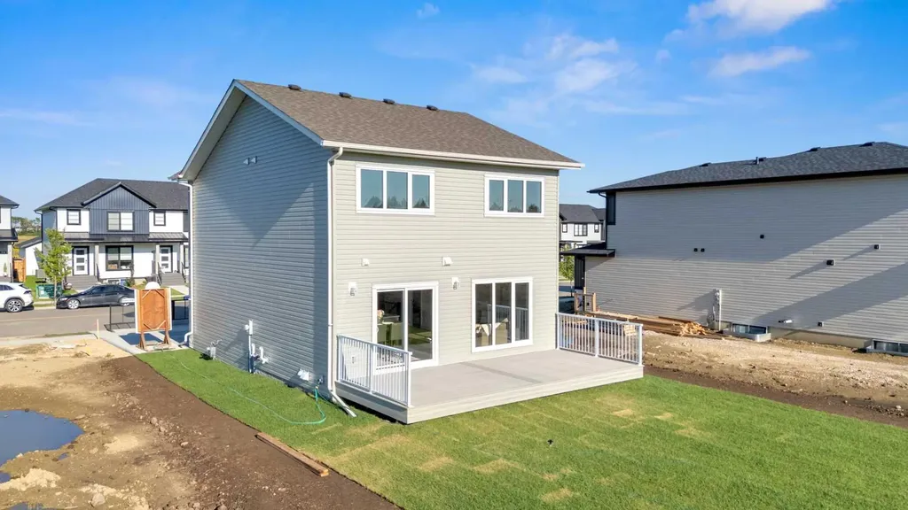 130 Norseman Close Penhold AB T0M 1R0