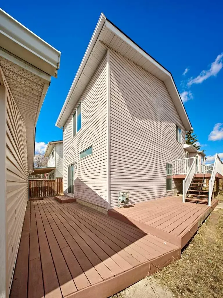 152 Harvest Gold Heights NE Calgary AB T3K 4H2