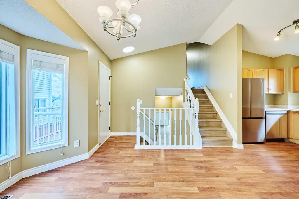 152 Harvest Gold Heights NE Calgary AB T3K 4H2