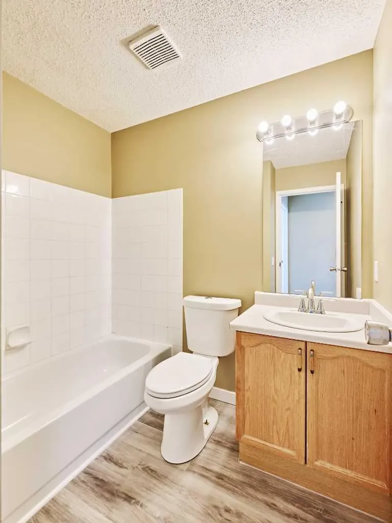 152 Harvest Gold Heights NE Calgary AB T3K 4H2