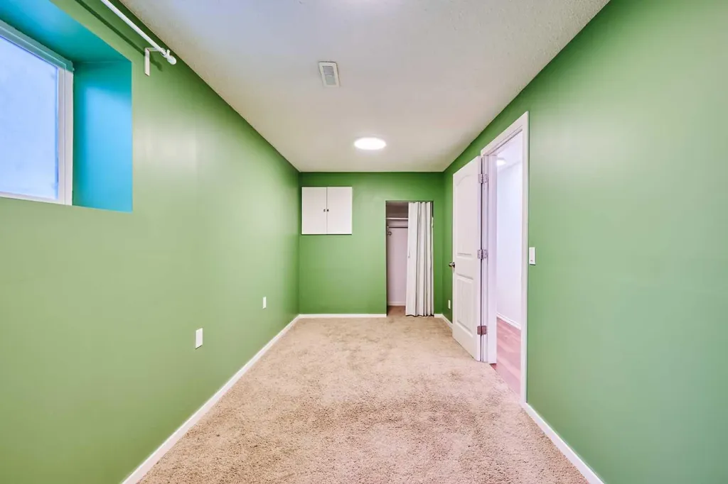 152 Harvest Gold Heights NE Calgary AB T3K 4H2