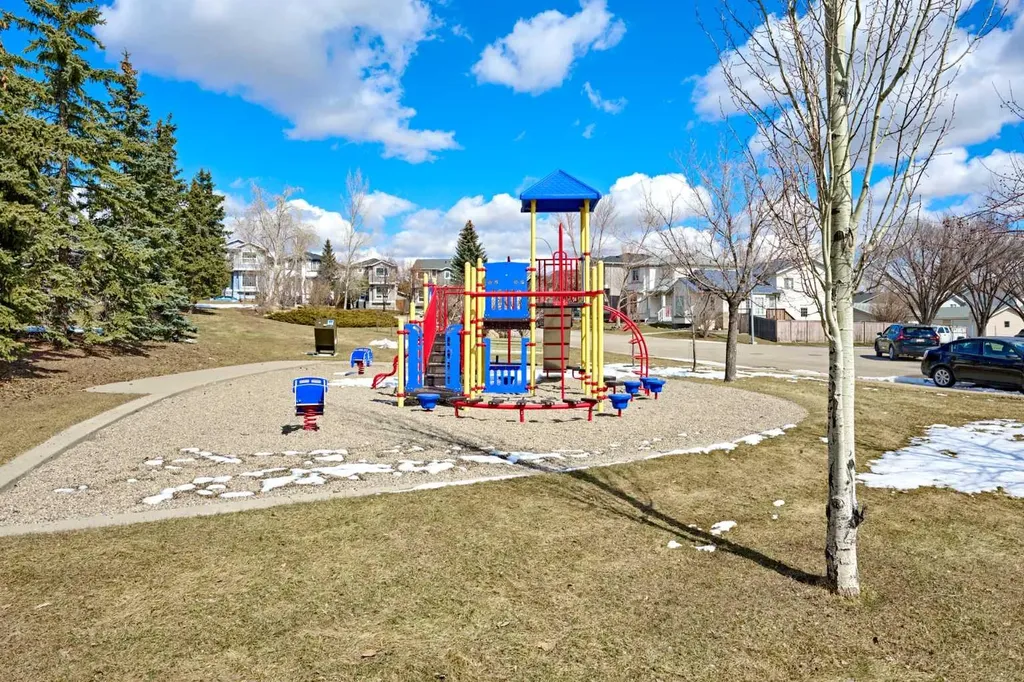 152 Harvest Gold Heights NE Calgary AB T3K 4H2