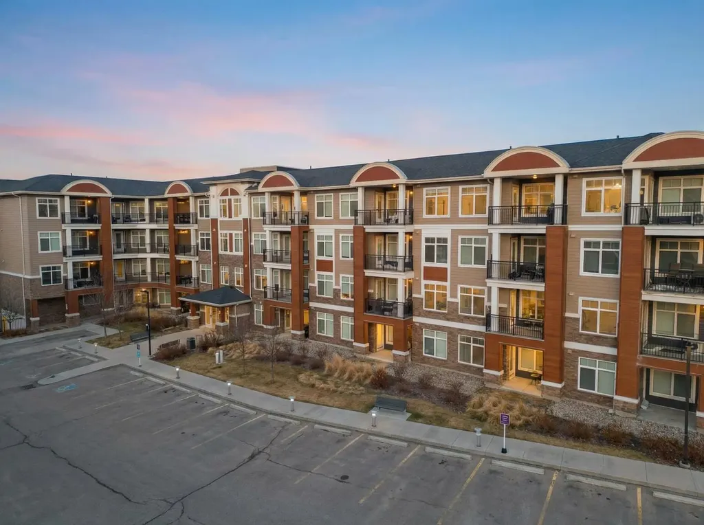 3727 Sage Hill Drive NW Calgary AB T3R 1T7