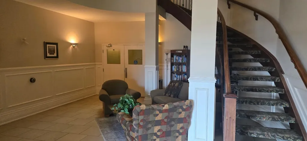 4425 Heritage Way Lacombe AB T4L2P4