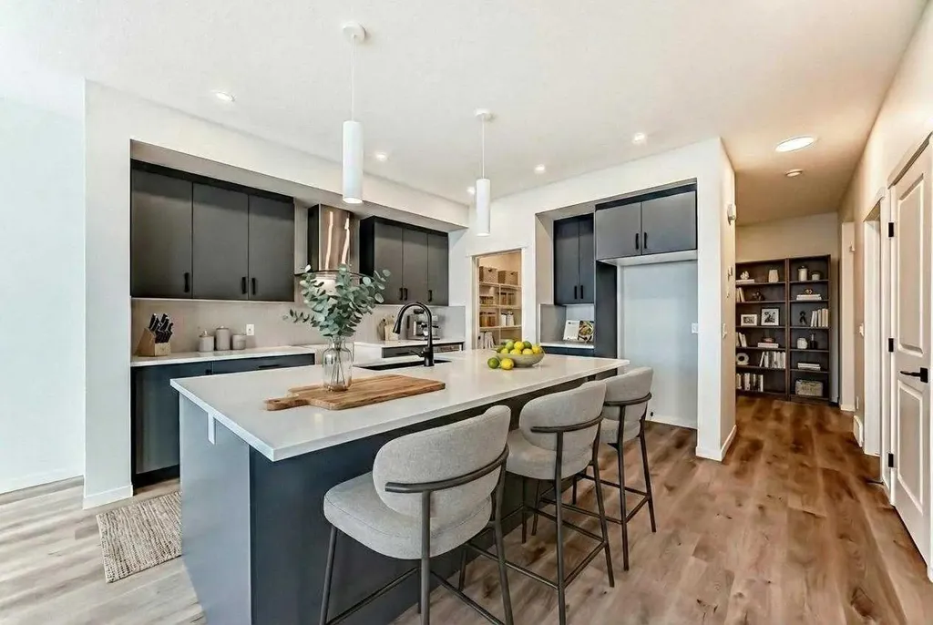 54 Bartlett Row SE Calgary AB T3S 0P1