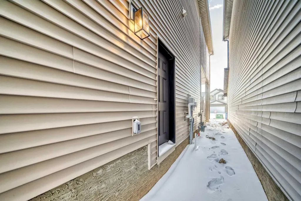 54 Bartlett Row SE Calgary AB T3S 0P1