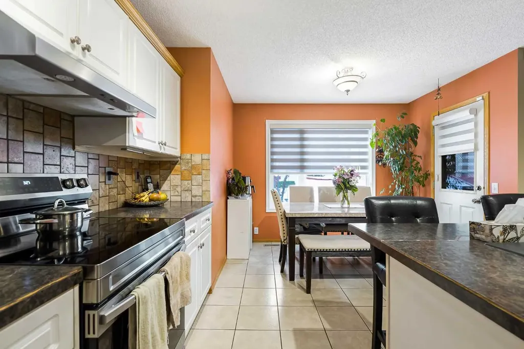 332 Harvest Hills Drive NE Calgary AB T3K 4H7