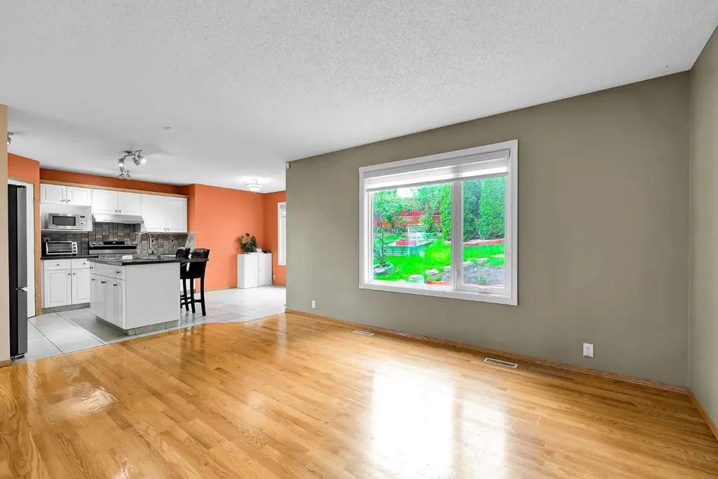 332 Harvest Hills Drive NE Calgary AB T3K 4H7
