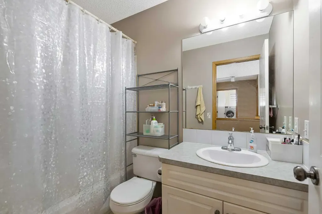 332 Harvest Hills Drive NE Calgary AB T3K 4H7