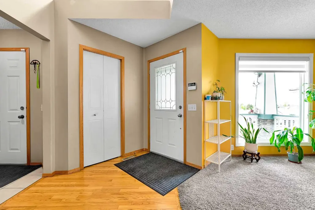 332 Harvest Hills Drive NE Calgary AB T3K 4H7
