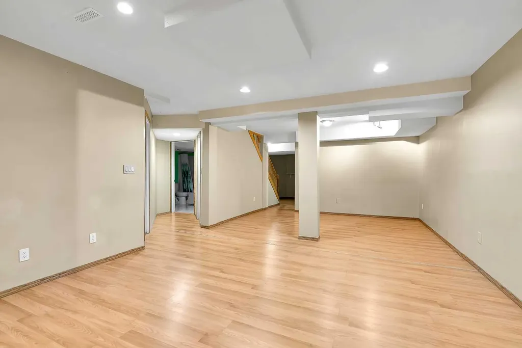 332 Harvest Hills Drive NE Calgary AB T3K 4H7
