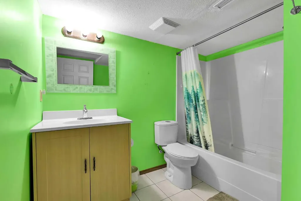 332 Harvest Hills Drive NE Calgary AB T3K 4H7