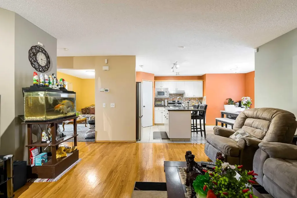 332 Harvest Hills Drive NE Calgary AB T3K 4H7