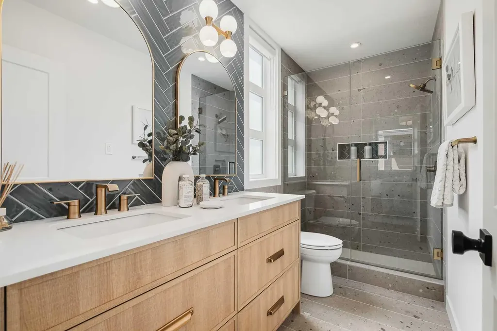 14910 1 Street NW Calgary AB T3P 2C7