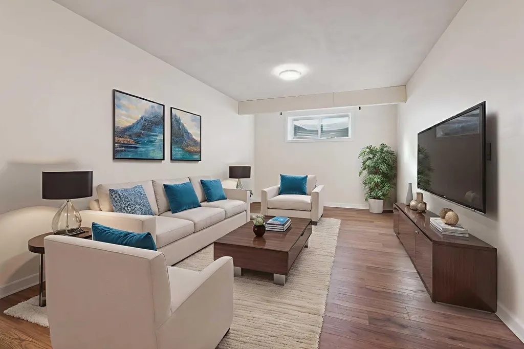 47 Everbrook Crescent SW Calgary AB T2Y 0J2
