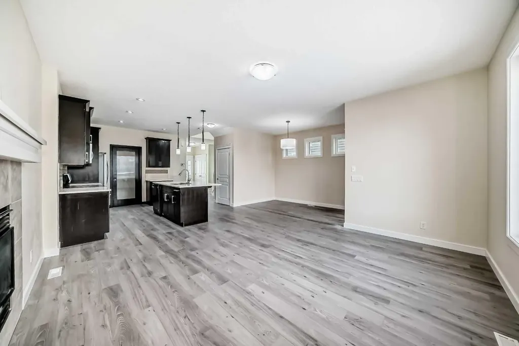 437 Redstone Grove NE Calgary AB T3N0T7