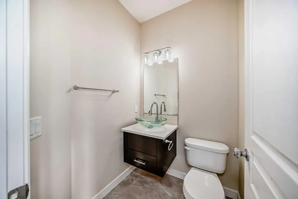 437 Redstone Grove NE Calgary AB T3N0T7