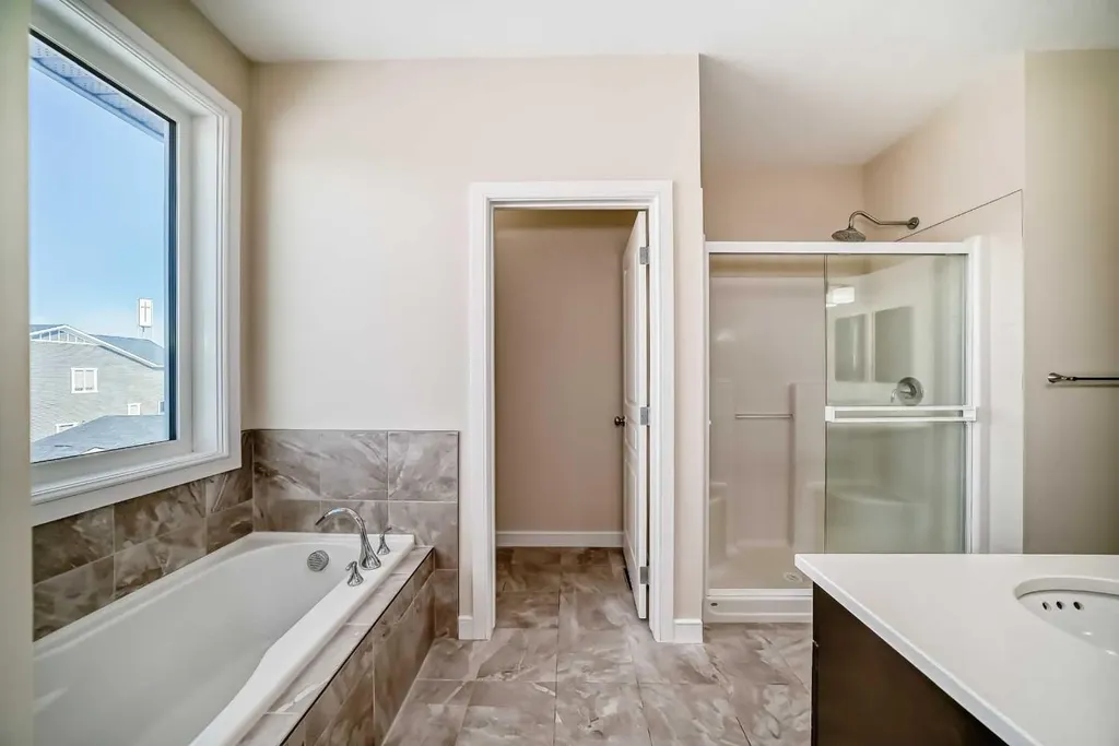 437 Redstone Grove NE Calgary AB T3N0T7