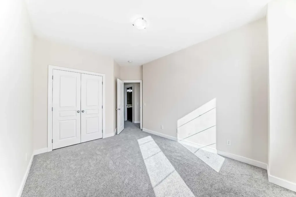 437 Redstone Grove NE Calgary AB T3N0T7