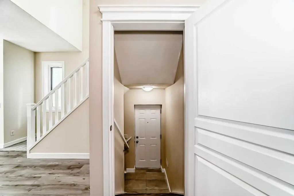 437 Redstone Grove NE Calgary AB T3N0T7