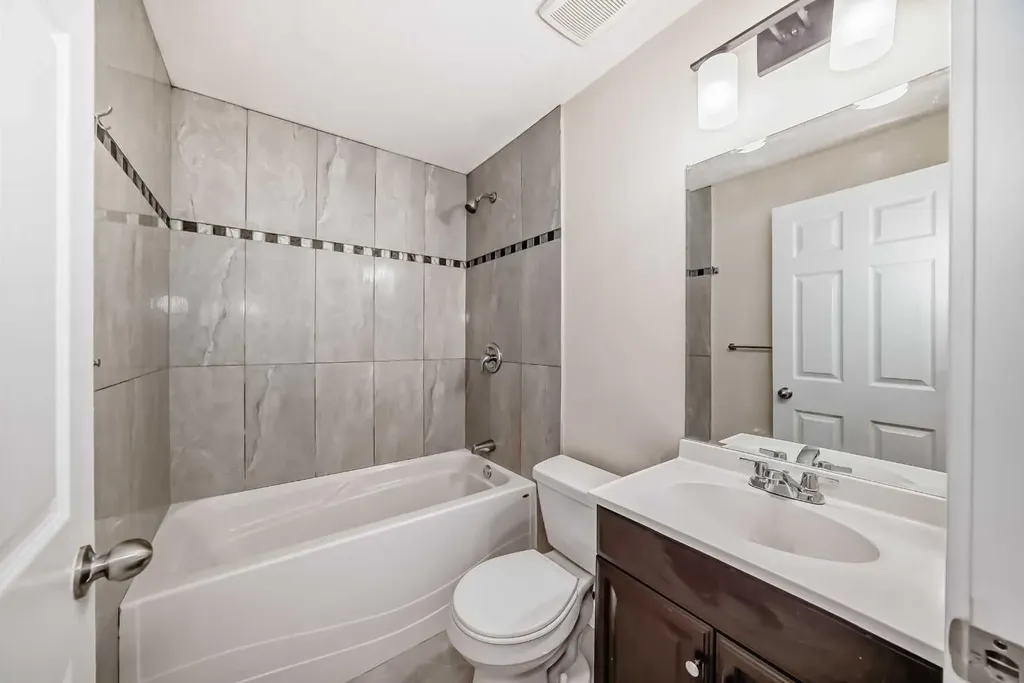 437 Redstone Grove NE Calgary AB T3N0T7
