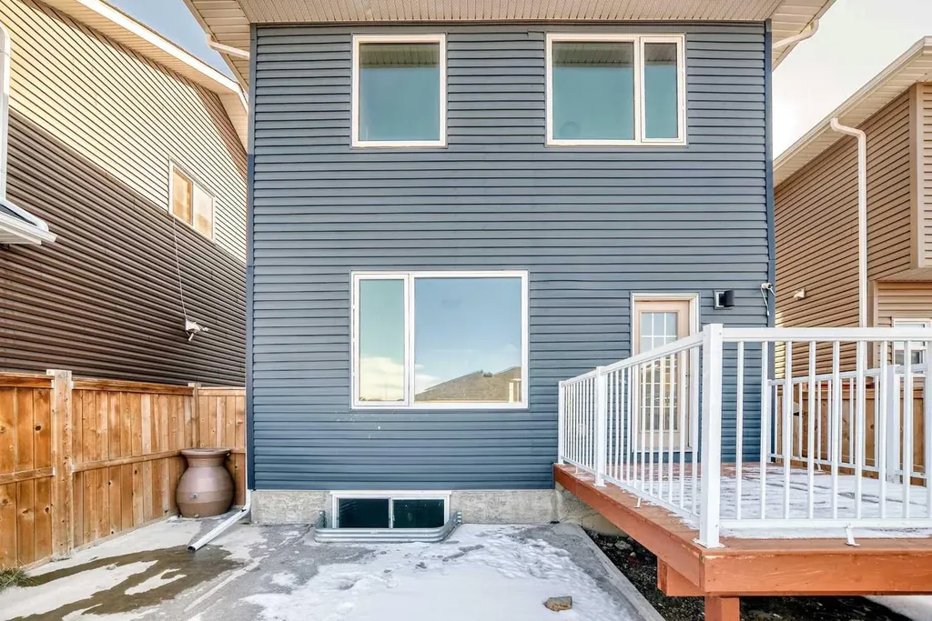 437 Redstone Grove NE Calgary AB T3N0T7