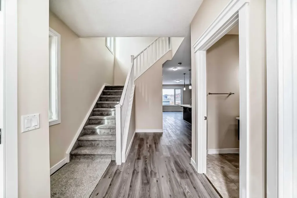 437 Redstone Grove NE Calgary AB T3N0T7