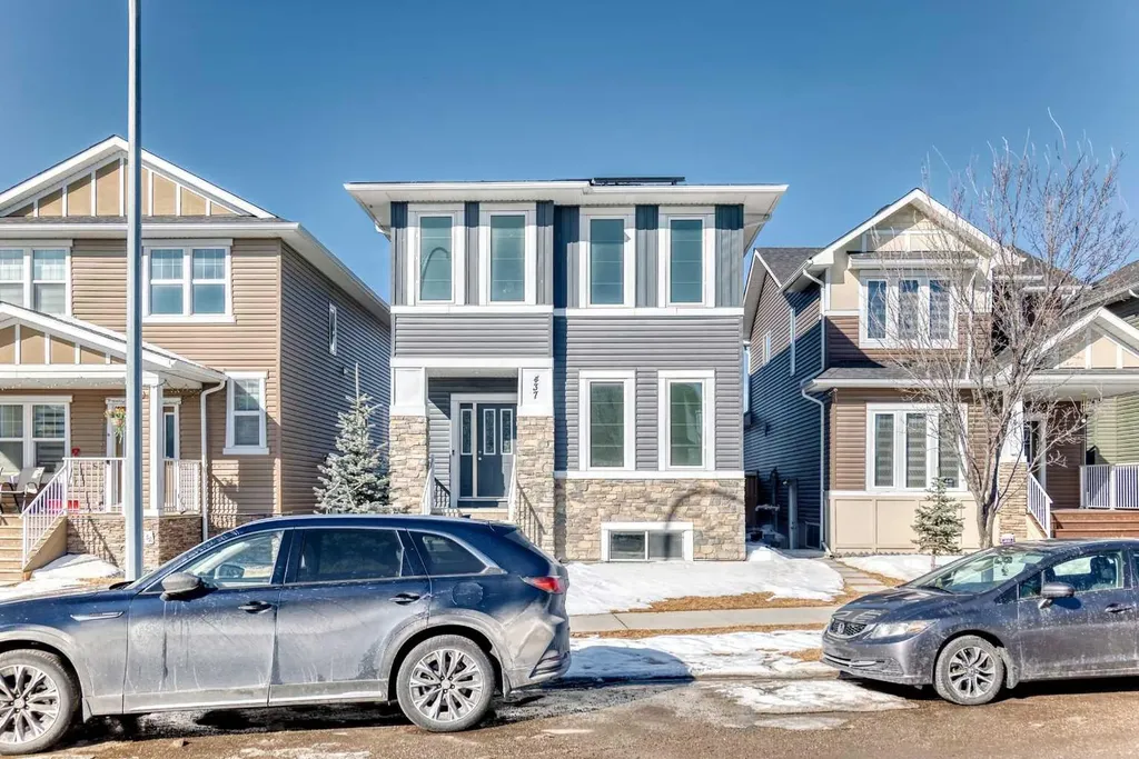 437 Redstone Grove NE Calgary AB T3N0T7
