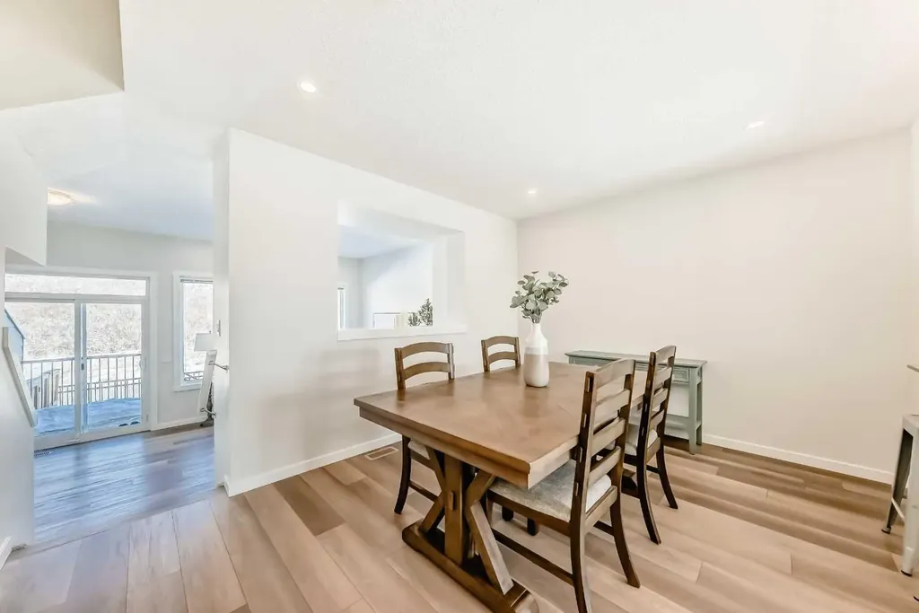 272 Cranbrook Square SE Calgary AB T3M3K8