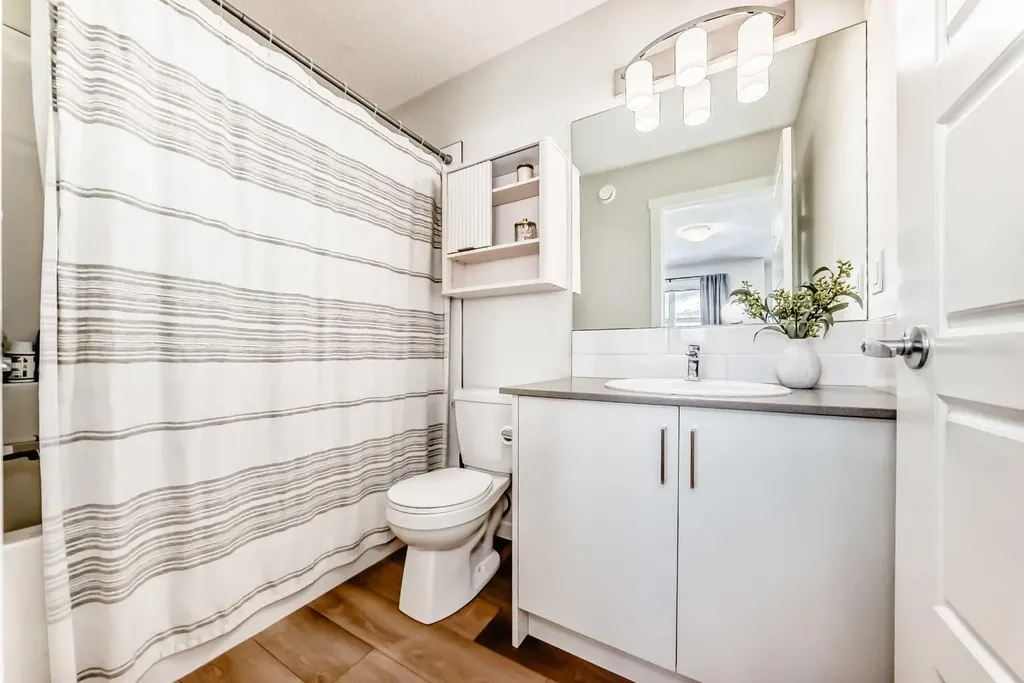 272 Cranbrook Square SE Calgary AB T3M3K8