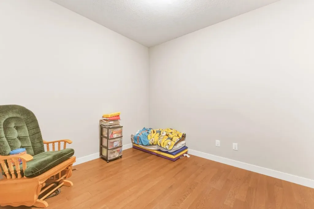 14 Belvedere Point SE Calgary AB T2A 7G1