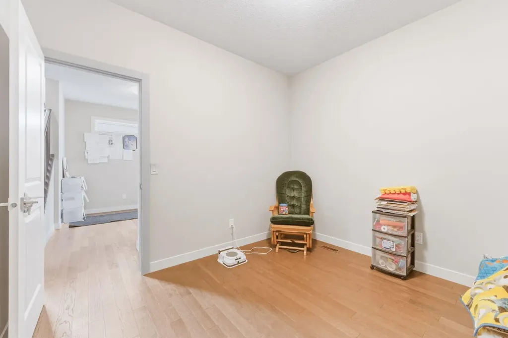 14 Belvedere Point SE Calgary AB T2A 7G1