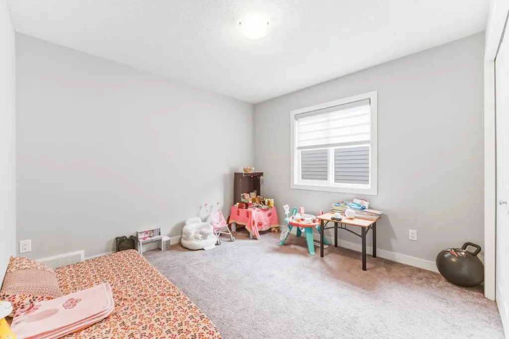 14 Belvedere Point SE Calgary AB T2A 7G1