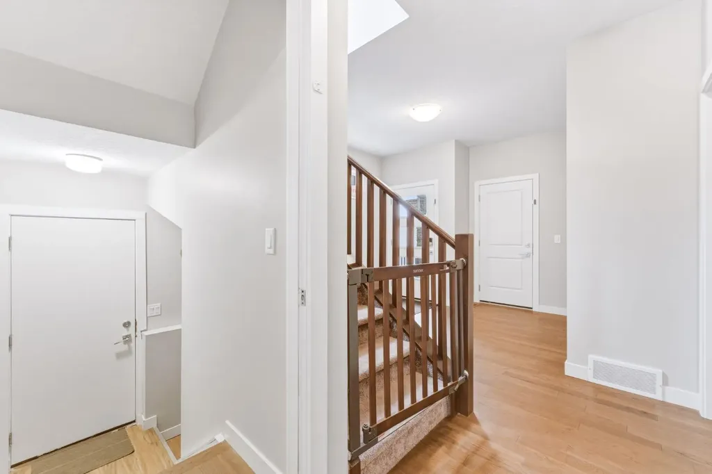 14 Belvedere Point SE Calgary AB T2A 7G1