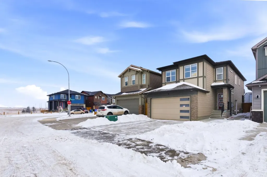 14 Belvedere Point SE Calgary AB T2A 7G1
