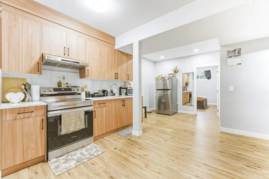 14 Belvedere Point SE Calgary AB T2A 7G1